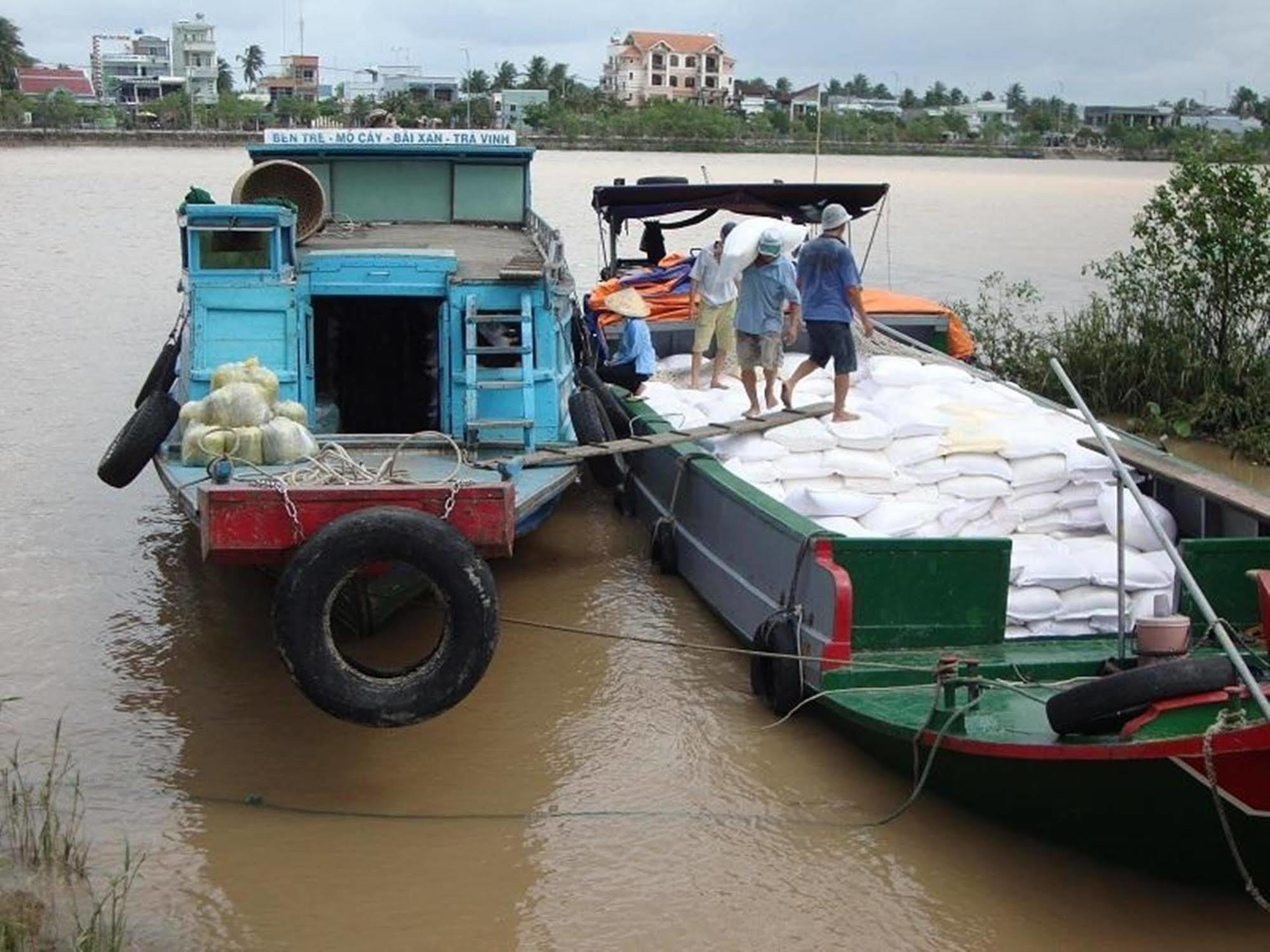 本特瑞绿洲大酒店 Ben Tre 外观 照片